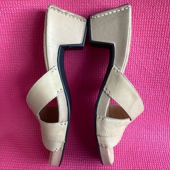 Liz Claiborne Flex  sandals Tan Women's  7m - Picture 5 of 8